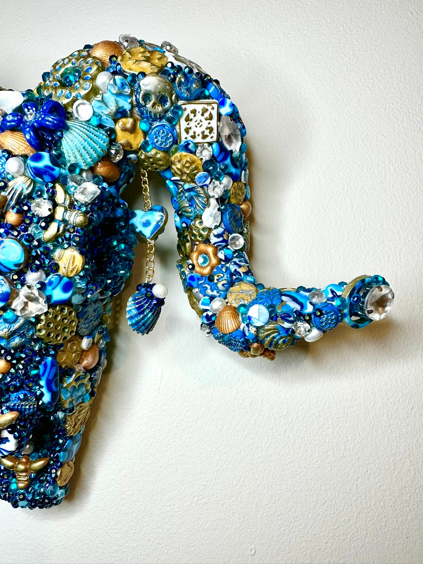 RAMIRO - Blue and yellow ochre