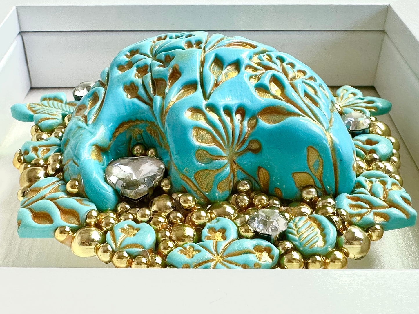 THE JEWELKEEPER'S ELEPHANT